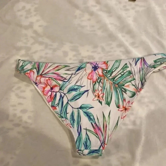 TiniBikini Swimwear Two Piece Bathing Suit Tropical - Picture 7 of 8